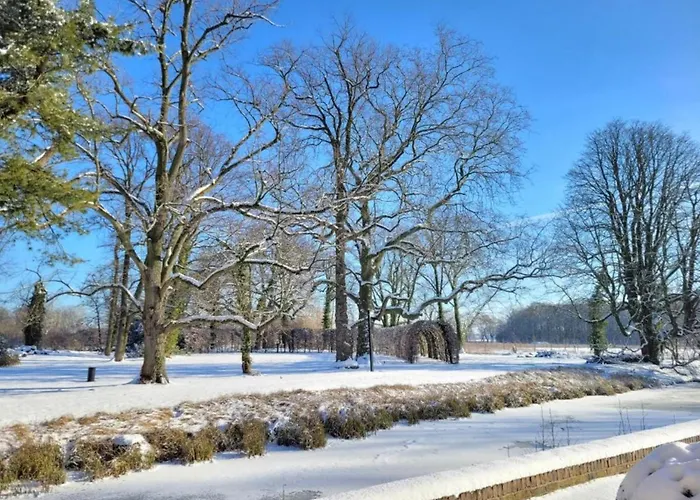 In Near Forest Дом отдыха Сленакен